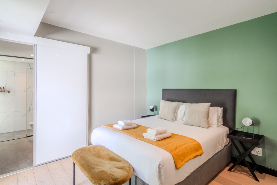 2 Bedroom Property for Sale in Sea Point Western Cape